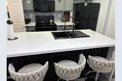 2815 N 52nd Street #3, Phoenix, AZ 85008 - Photo 2