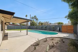 735 E Manhatton Dr, Tempe, AZ 85282 - Photo 40