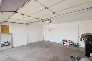 735 E Manhatton Dr, Tempe, AZ 85282 - Photo 46