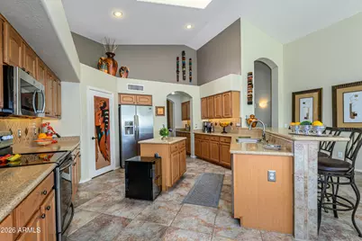 17875 W Buena Vista Drive, Surprise, AZ 85374 - Photo 8