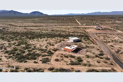 51921 W William Road, Aguila, AZ 85320 - Photo 32