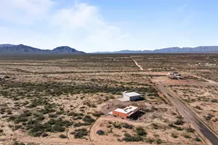 51921 W William Rd, Aguila, AZ 85320 - Photo 32