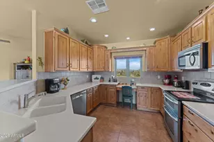 51921 W William Rd, Aguila, AZ 85320 - Photo 8