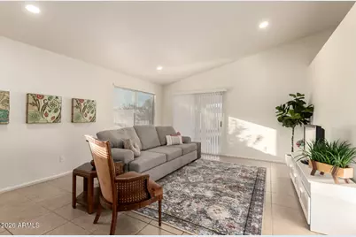 10736 W Turney Avenue, Phoenix, AZ 85037 - Photo 12