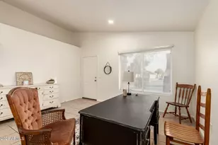 10736 W Turney Ave, Phoenix, AZ 85037 - Photo 8