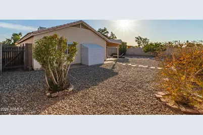 10736 W Turney Avenue, Phoenix, AZ 85037 - Photo 34