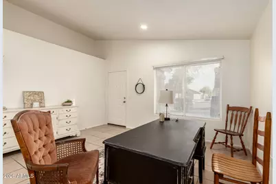 10736 W Turney Avenue, Phoenix, AZ 85037 - Photo 10