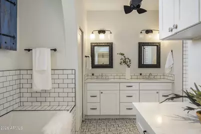 8127 E Del Capitan Drive, Scottsdale, AZ 85258 - Photo 38