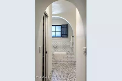 8127 E Del Capitan Drive, Scottsdale, AZ 85258 - Photo 36