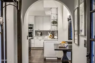 8127 E Del Capitan Dr, Scottsdale, AZ 85258 - Photo 18