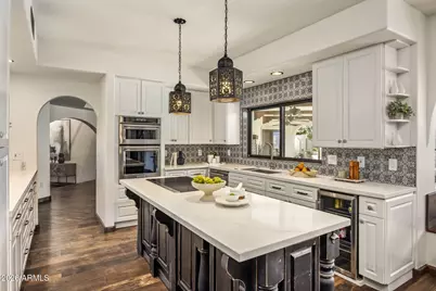 8127 E Del Capitan Drive, Scottsdale, AZ 85258 - Photo 16