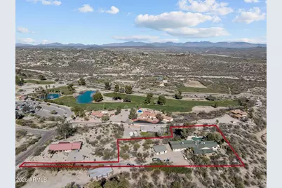 680 W Buckinghorse Trail, Wickenburg, AZ 85390 - Photo 2