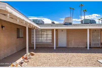 3646 E Glenrosa Avenue #Apt 2, Phoenix, AZ 85018 - Photo 2