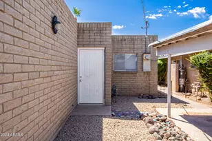 3646 E Glenrosa Ave, Phoenix, AZ 85018 - Photo 16