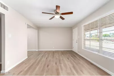 3646 E Glenrosa Avenue #Apt 2, Phoenix, AZ 85018 - Photo 8