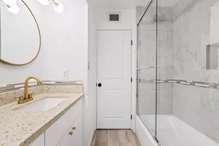 6832 N 24th Pl, Phoenix, AZ 85016 - Photo 12