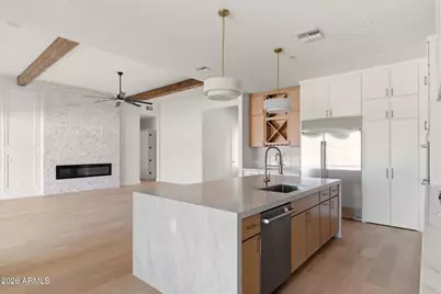 8042 E Palm Lane, Mesa, AZ 85207 - Photo 8