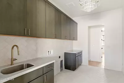 8042 E Palm Lane, Mesa, AZ 85207 - Photo 22