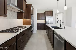 26990 W Kerry Ln, Buckeye, AZ 85396 - Photo 10