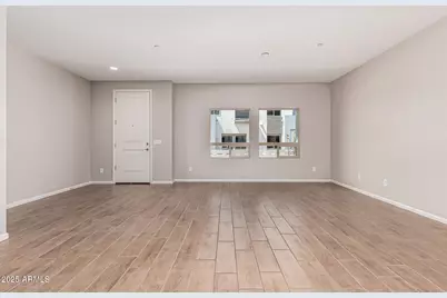 733 E Commonwealth Avenue #10, Chandler, AZ 85225 - Photo 14