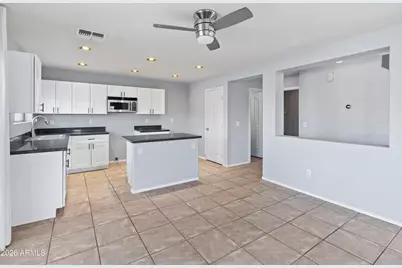 104 E Milada Drive, Phoenix, AZ 85042 - Photo 10