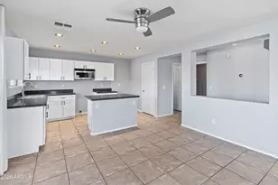 104 E Milada Dr, Phoenix, AZ 85042 - Photo 10