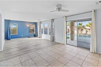 104 E Milada Drive, Phoenix, AZ 85042 - Photo 6