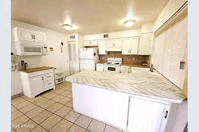 6602 N 46th Avenue, Glendale, AZ 85301 - Photo 6