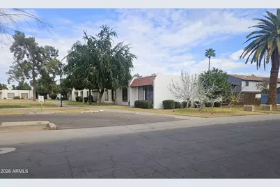 6602 N 46th Avenue, Glendale, AZ 85301 - Photo 2