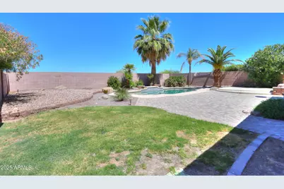 44254 W Adobe Circle, Maricopa, AZ 85139 - Photo 2