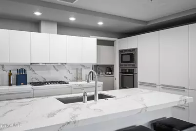 7117 E Rancho Vista Drive #3006, Scottsdale, AZ 85251 - Photo 10