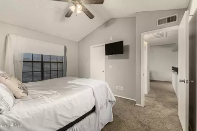 4834 E Kachina Trail #1, Phoenix, AZ 85044 - Photo 14