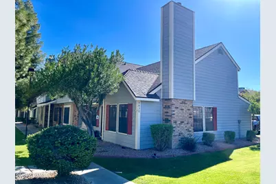 4834 E Kachina Trail #1, Phoenix, AZ 85044 - Photo 2