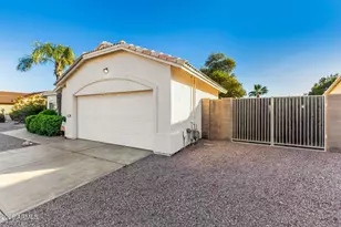159 E Pebble Trail, Casa Grande, AZ 85122 - Photo 2