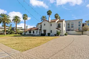 125 E Coronado Rd, Phoenix, AZ 85004 - Photo 2