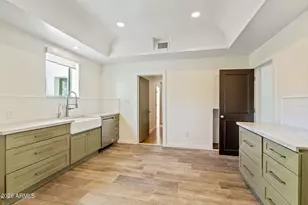 125 E Coronado Rd, Phoenix, AZ 85004 - Photo 14