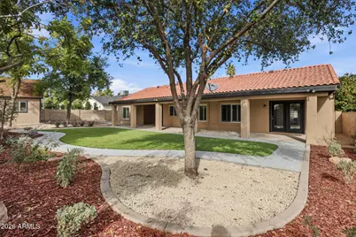 2537 E Lupine Avenue, Phoenix, AZ 85028 - Photo 32