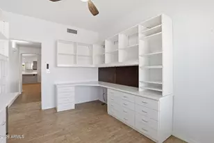 2537 E Lupine Ave, Phoenix, AZ 85028 - Photo 20