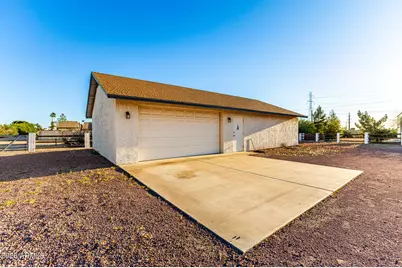 9337 N 111th Drive, Sun City, AZ 85351 - Photo 2