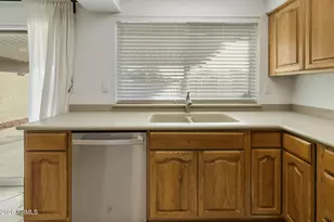 13421 N 24th Ave, Phoenix, AZ 85029 - Photo 10