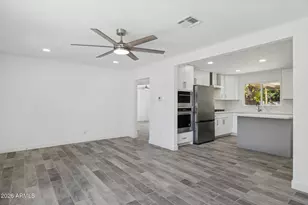 4144 N 36th Street N, Phoenix, AZ 85018 - Photo 2