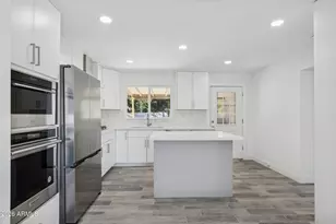 4144 N 36th Street N, Phoenix, AZ 85018 - Photo 8