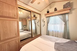 916 S Mineshaft Dr, Apache Junction, AZ 85119 - Photo 38