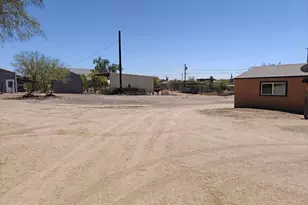2417 W Roughrider Rd, New River, AZ 85087 - Photo 2