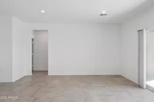 1561 E Glazier Dr, Casa Grande, AZ 85122 - Photo 12