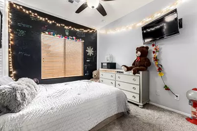 17746 W Desert Lane, Surprise, AZ 85388 - Photo 20