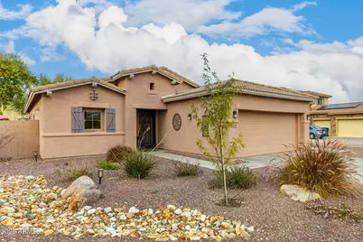 17746 W Desert Lane, Surprise, AZ 85388 - Photo 4