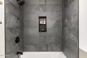 22 E Caroline Ln, Tempe, AZ 85284 - Photo 42