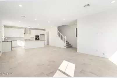 2446 W Maximo Way, Phoenix, AZ 85085 - Photo 6