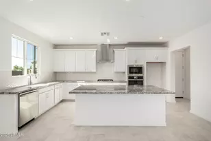 2446 W Maximo Wy, Phoenix, AZ 85085 - Photo 4